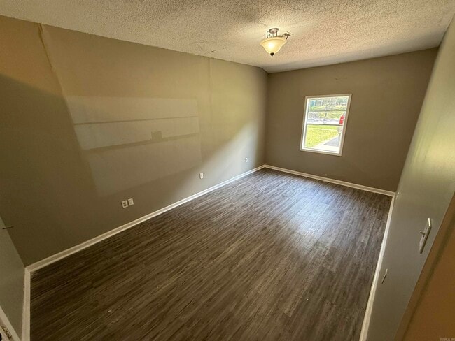 Building Photo - 24 S Wakefield Dr