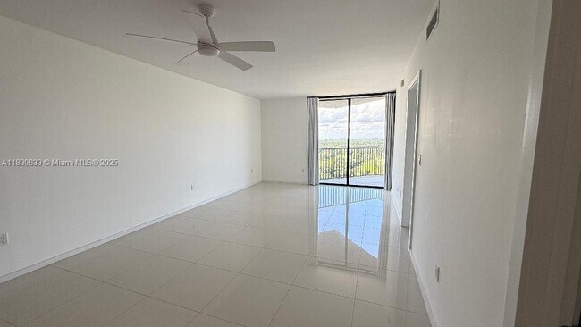 Foto del edificio - 5300 NW 85th Ave