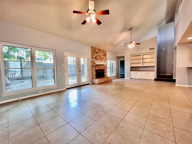 Foto del edificio - 11407 Briar Rose Dr