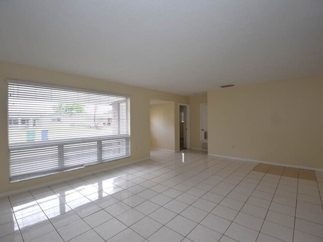 Building Photo - 7630 Coral Blvd