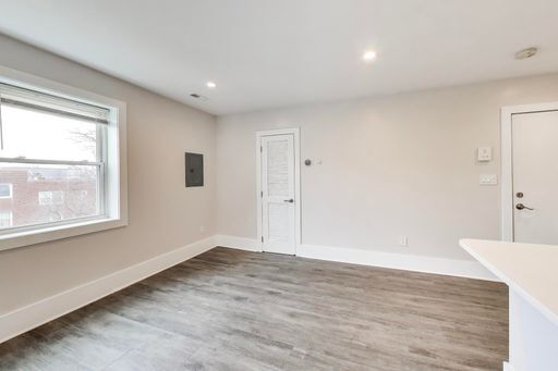 Foto del edificio - 924 19th St NE