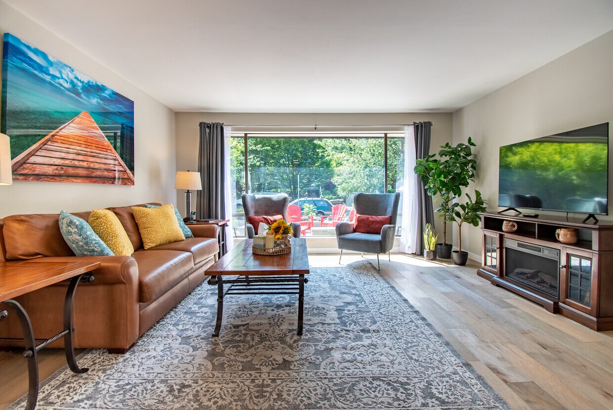 Foto principal - 1524 2nd Ave W