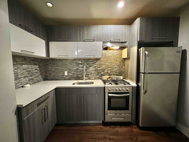 Foto del edificio - 2714 Avenue D