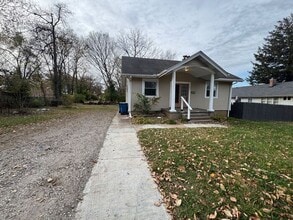 Building Photo - 53 Beacon Ave