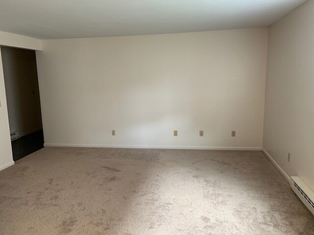 Master BR - 131 Prospect St