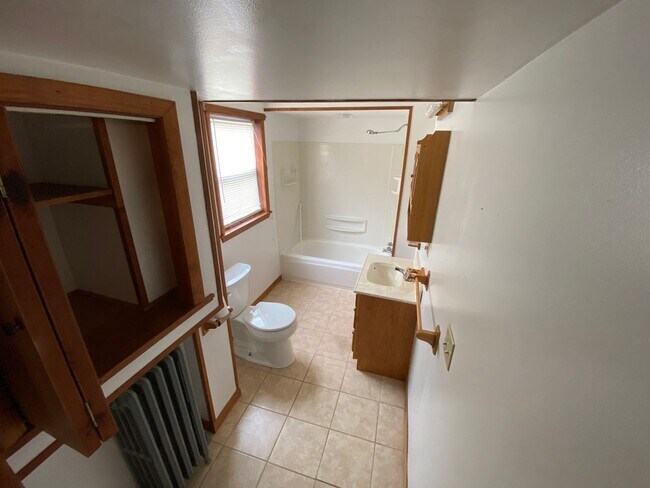 Foto del edificio - 309 W 9th Ave