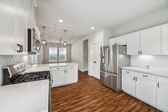 Building Photo - 2515 Delafield St