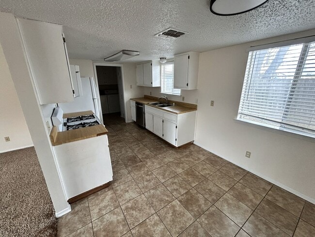 Foto del edificio - 2503 Royal Vista Dr