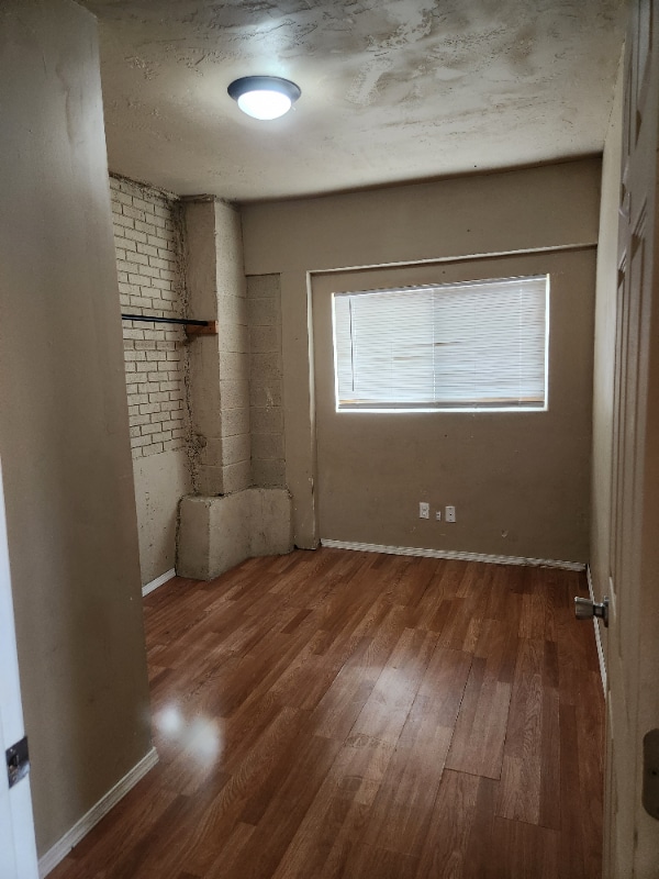 Building Photo - 57 N Center St