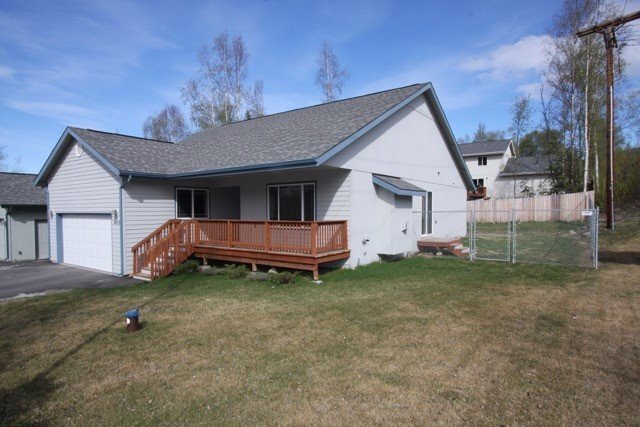 Foto del edificio - 18919 Eagle River Rd