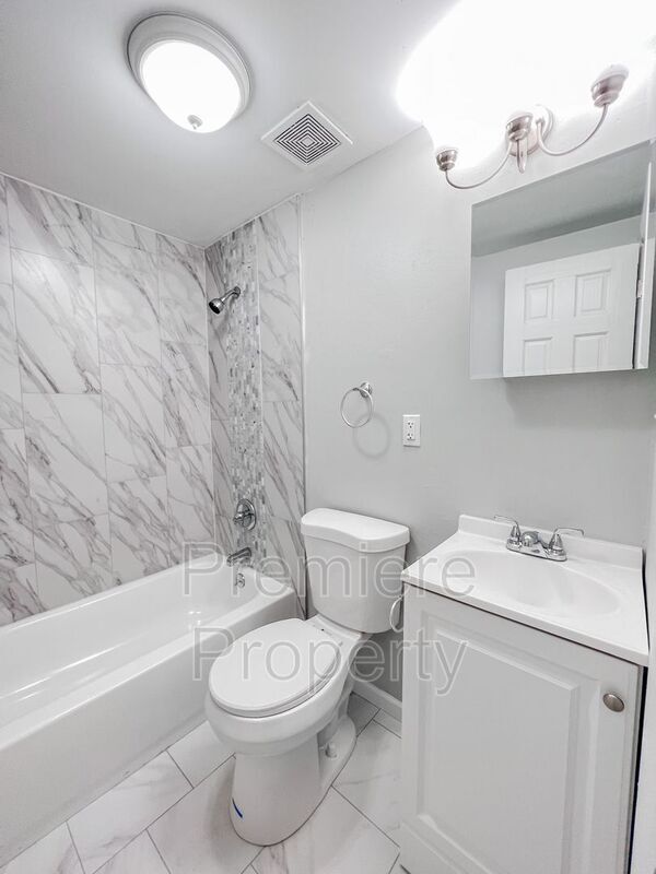 Foto del edificio - 3818 Crescent Ave