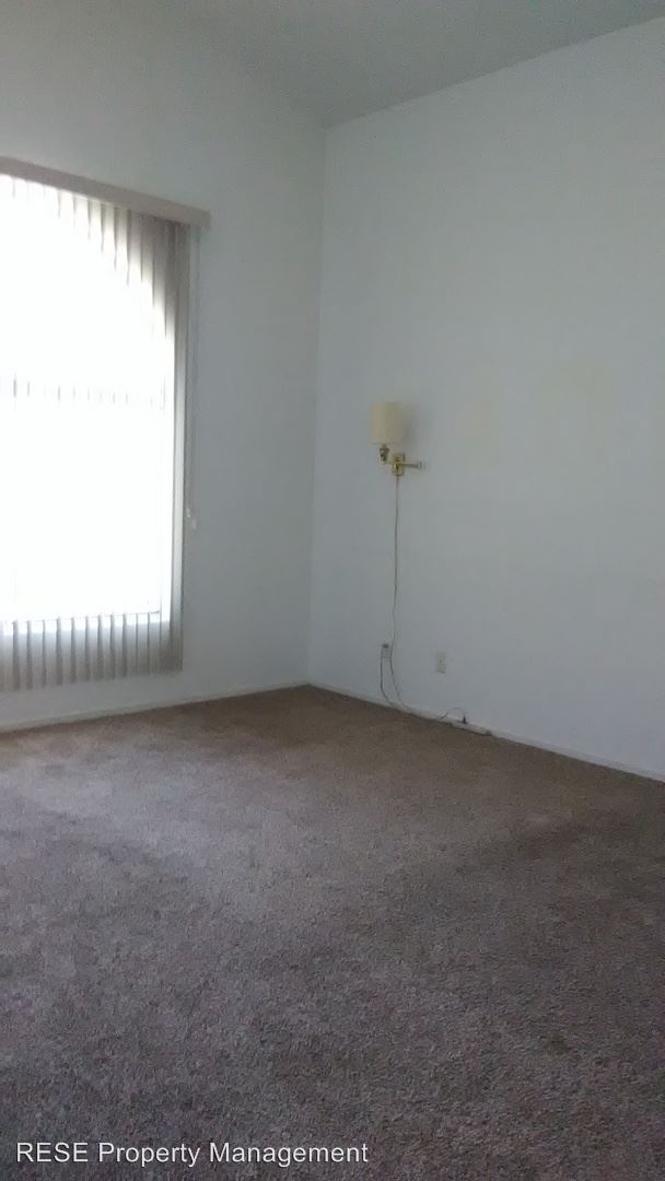 Building Photo - 1332 Rainbow Meadows Dr
