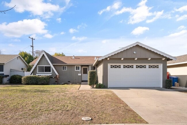 Outside View 2 - 1087 Boynton Ave