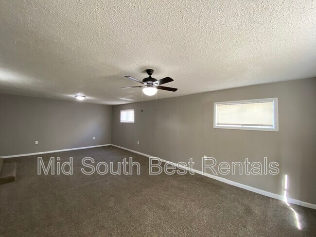 Building Photo - 4147 Warbonnet St
