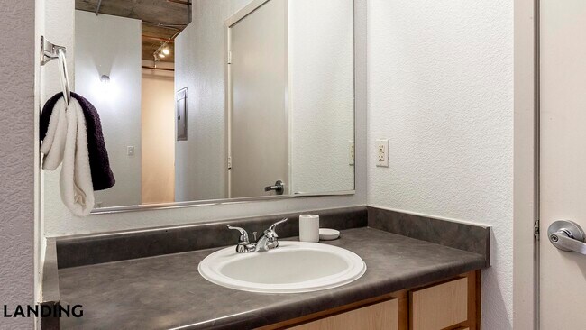 Foto del edificio - 1451 24th St