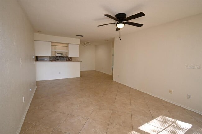 Building Photo - 36009 Deer Creek Dr