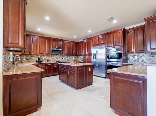 Foto del edificio - 9895 NW 87th Terrace