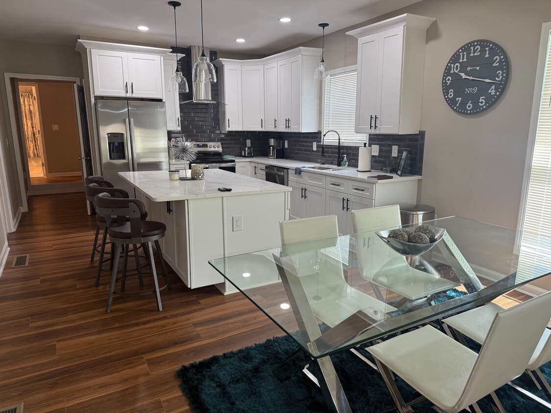 Room in House on Bolton Rd NW - Room in House on Bolton Rd NW