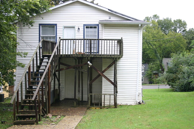 Building Photo - 3807 Elkins Alley