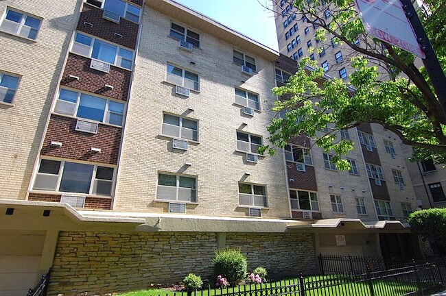 Foto del edificio - 420 W Aldine Ave