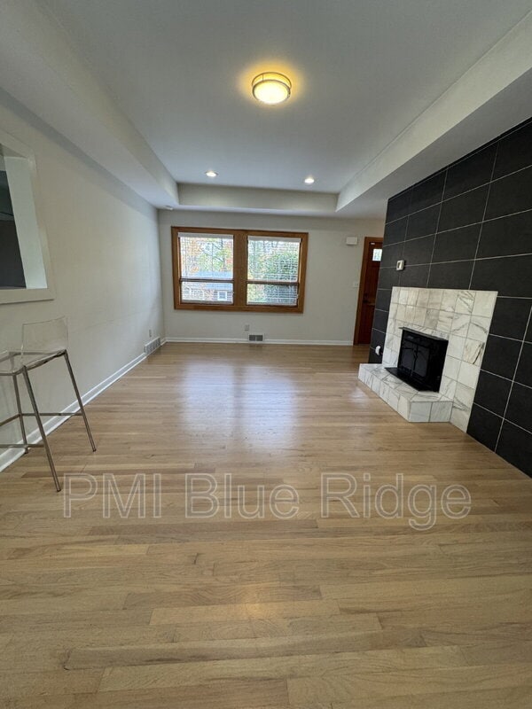 Foto del edificio - 25 Leisure Mountain Rd