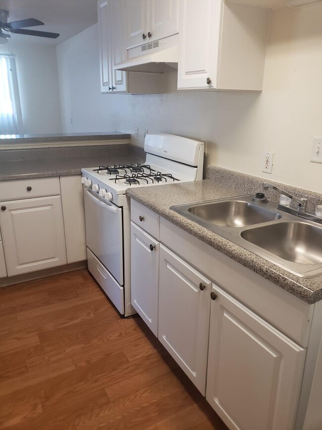Building Photo - 2 bedroom in Tucson AZ 85716