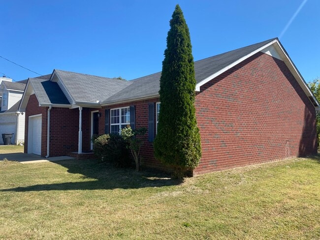 Building Photo - Charming, Renovated Open Floor Plan Home | 3 BR, 2 BA, 1 Car Garage