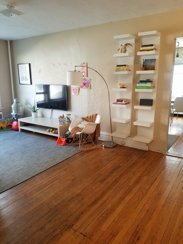 Primary Photo - 820 17th St