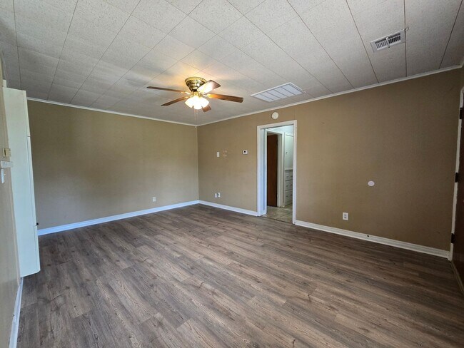 Foto del edificio - Cute 2 bedroom home near OBU