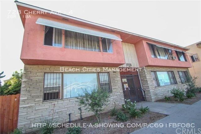 Building Photo - 728 Cherry Ave