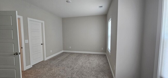 Building Photo - BRAND NEW! Lebanon Home For Lease