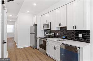 Foto del edificio - 2146 N Franklin St
