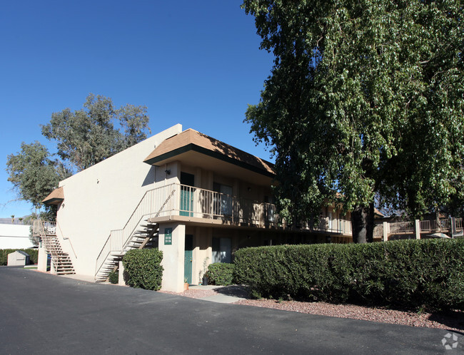 Building Photo - Country Club Terrace