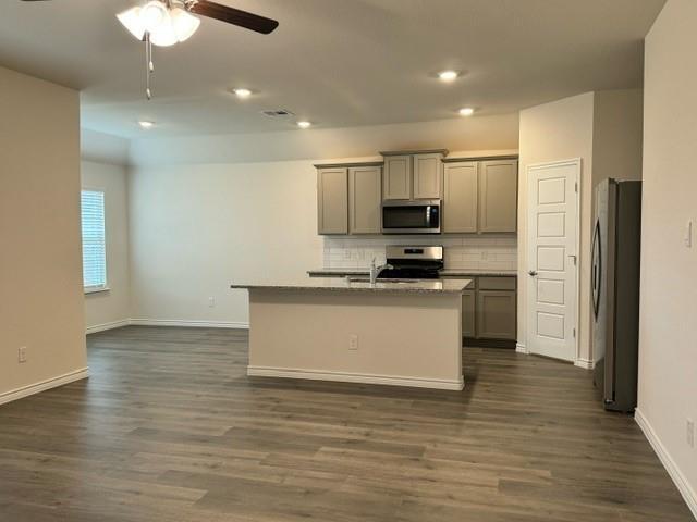Building Photo - 1002 Cottontail Dr