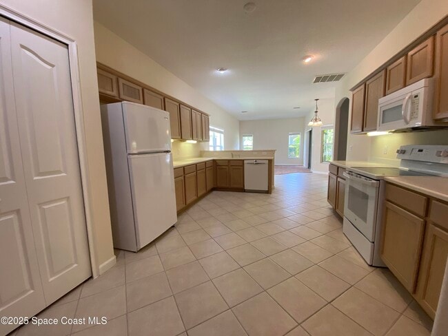 Building Photo - 3472 Carambola Cir