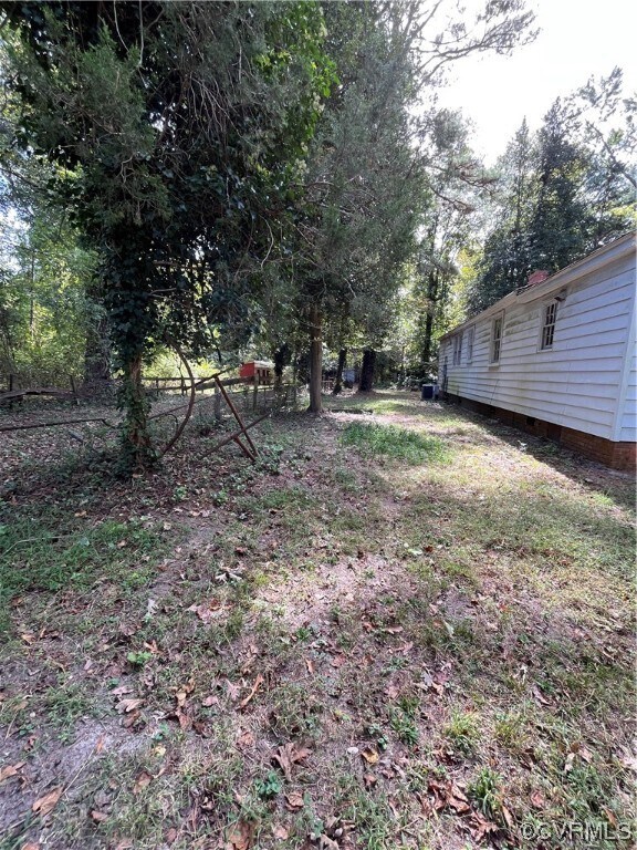 Foto del edificio - 8468 Track Rd