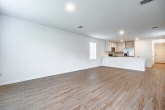Building Photo - 21535 Carosella Dr