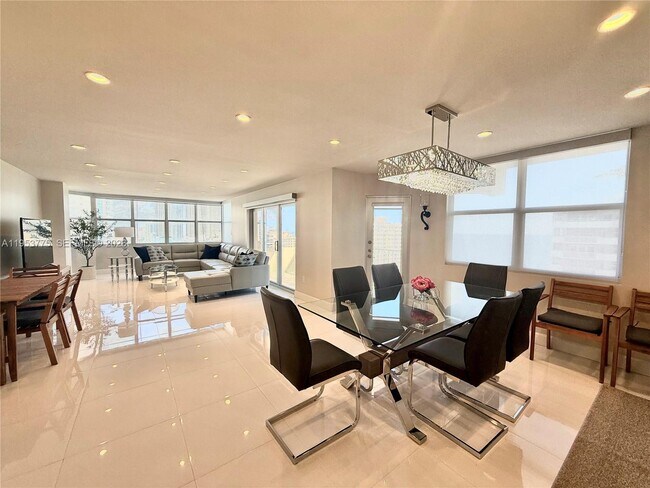 Building Photo - 1985 S Ocean Dr