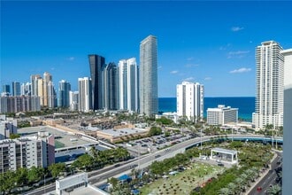 Building Photo - 300 Sunny Isles Blvd