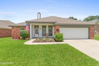 Building Photo - 412 Crest Cir