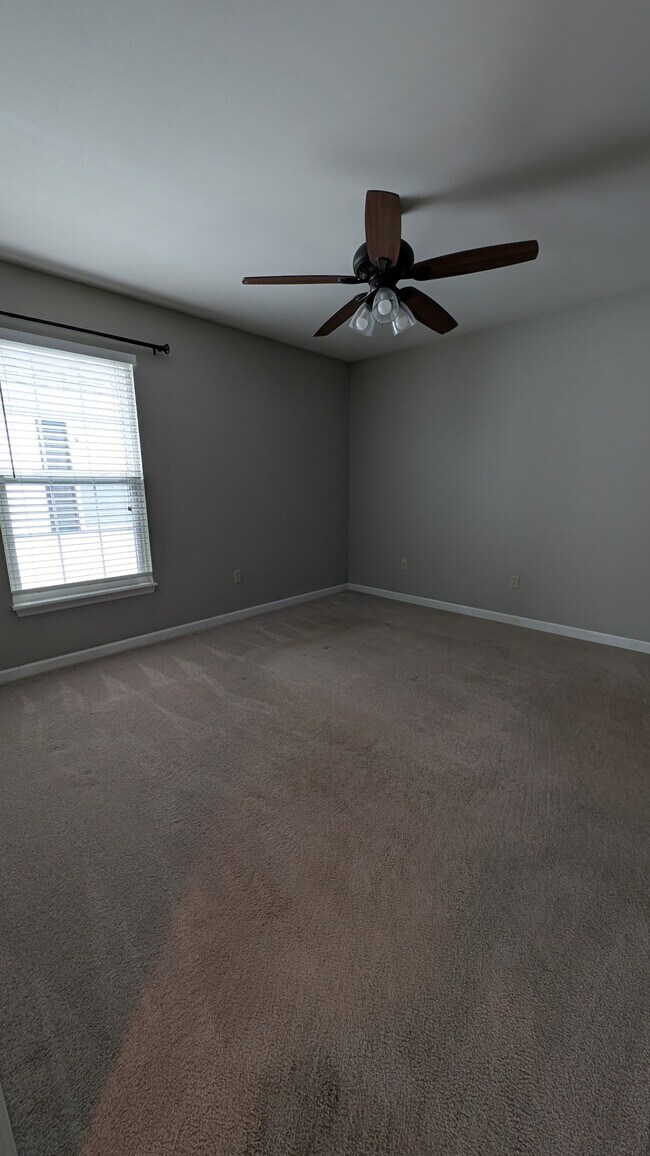 Foto del edificio - 1408 Summertree Springs Ave