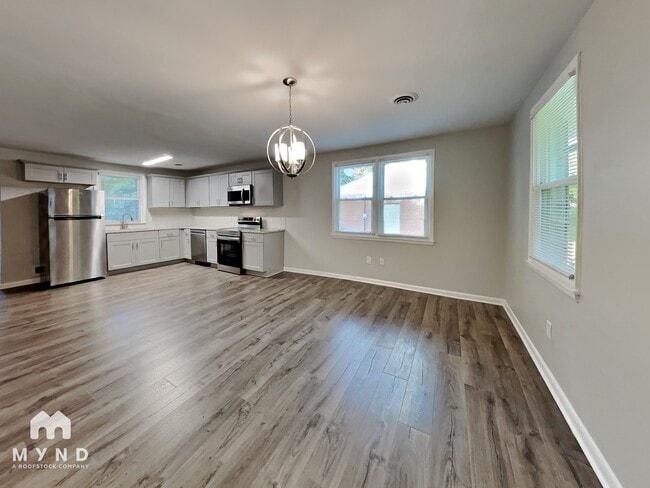 Building Photo - 741 Bunche Dr