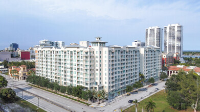 Building Photo - 480 Hibiscus St