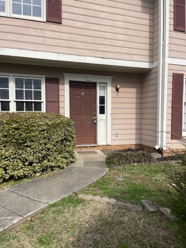 Primary Photo - Duplex Spartanburg