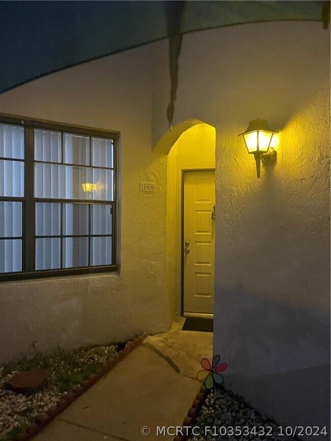 Building Photo - 11906 NW 11th St