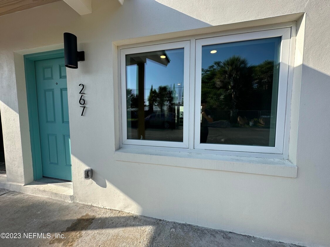Primary Photo - 273 Sailfish Dr E