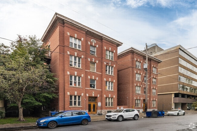 Photo du bâtiment - Cooper Ave