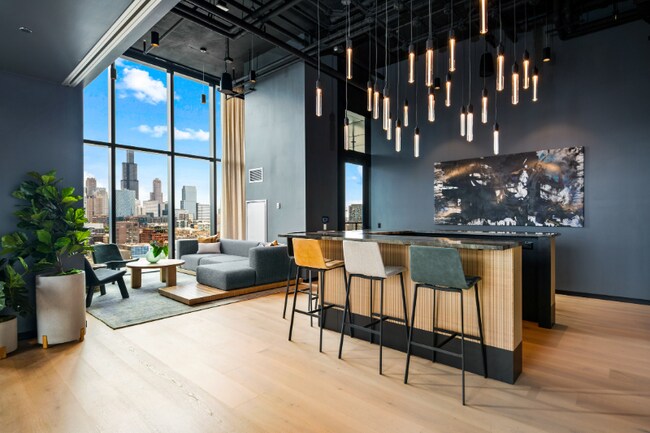 Foto del edificio - 1403 W Randolph St