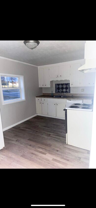 Building Photo - 1110 AL-205