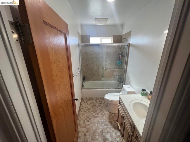 Foto del edificio - 2554 Virginia St